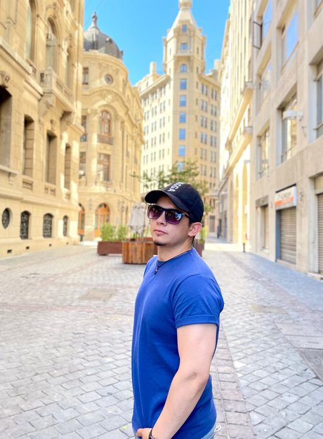 Foto desnuda filtrada de OnlyFans de Oscar La Torre