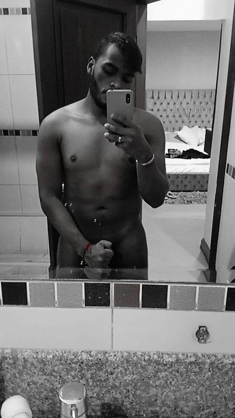 Foto desnuda filtrada de OnlyFans de Jefrry