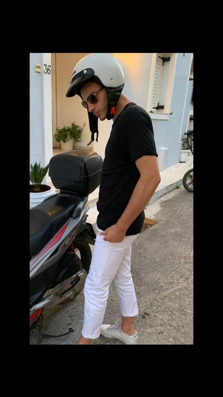 Foto desnuda filtrada de OnlyFans de Alberto