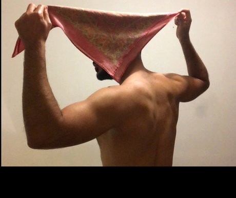 Foto desnuda filtrada de OnlyFans de O R E D
