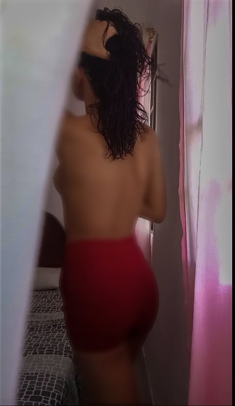 Foto desnuda filtrada de OnlyFans de Olnia