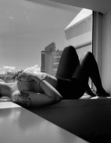 Foto desnuda filtrada de OnlyFans de Wifey