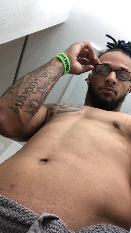 Foto desnuda filtrada de OnlyFans de Ajdafreak