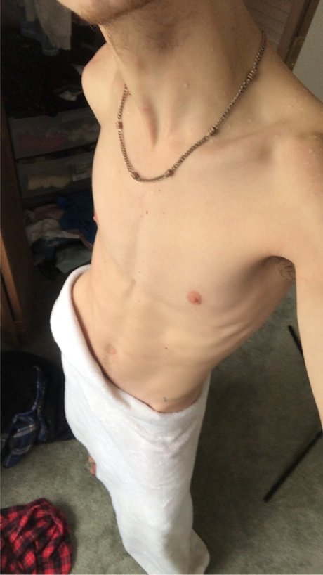 Foto desnuda filtrada de OnlyFans de Twink