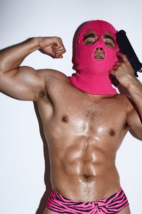 Foto desnuda filtrada de OnlyFans de P