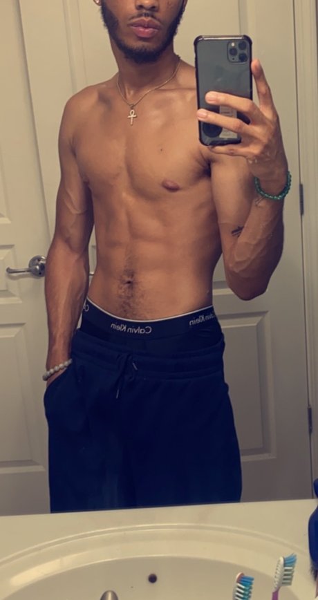Foto desnuda filtrada de OnlyFans de 007papi