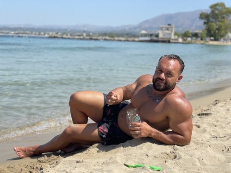 Foto desnuda filtrada de OnlyFans de Papi Pap Roze
