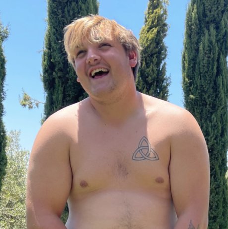 Foto desnuda filtrada de OnlyFans de Paper Yates