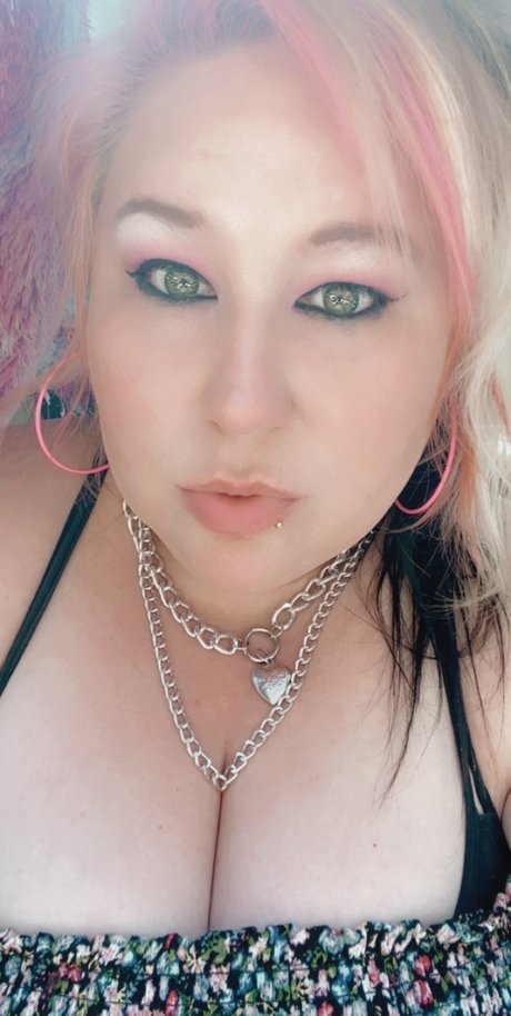 Foto desnuda filtrada de OnlyFans de Amanda