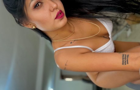 Foto desnuda filtrada de OnlyFans de Lapalomanegra