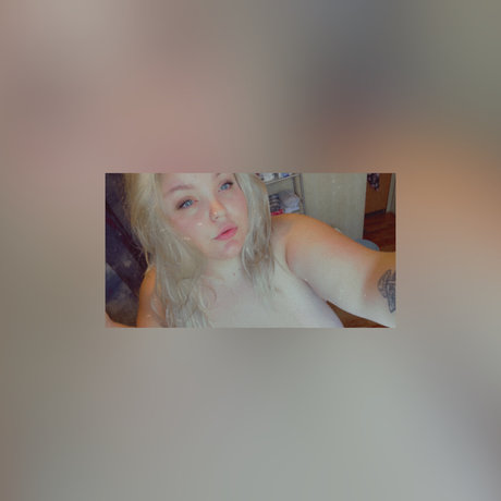 Foto desnuda filtrada de OnlyFans de Alannah Valencia
