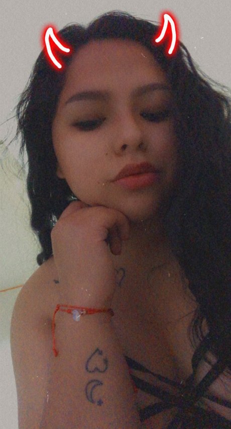 Foto desnuda filtrada de OnlyFans de Alesita Hot