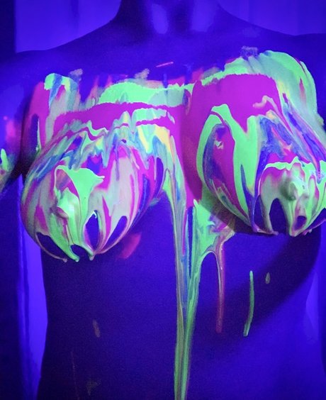 Foto desnuda filtrada de OnlyFans de Art In The Nude