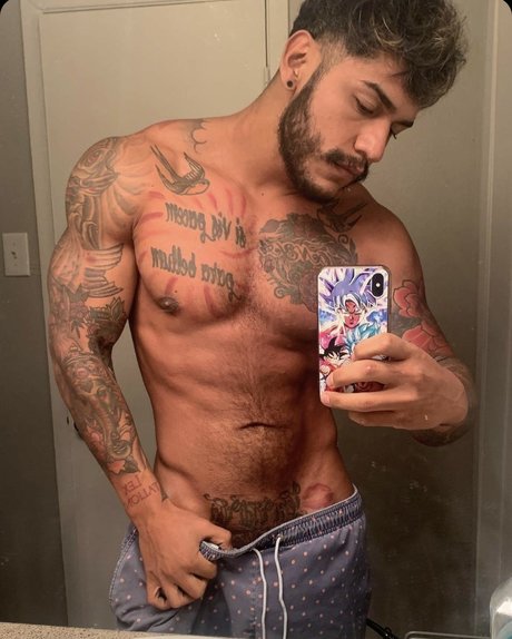 Foto desnuda filtrada de OnlyFans de Peter