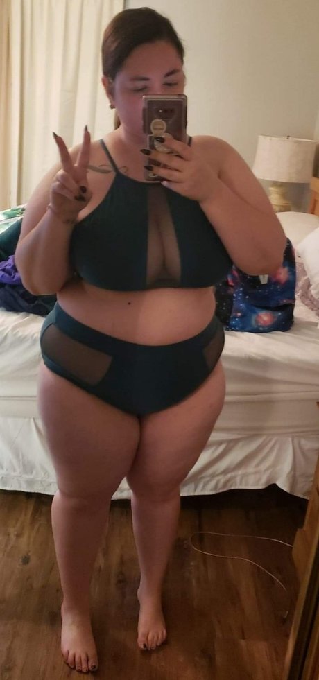 Foto desnuda filtrada de OnlyFans de Peony 