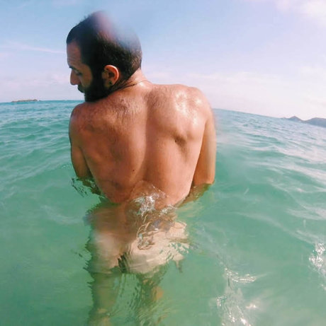 Foto desnuda filtrada de OnlyFans de Peludo Puto 