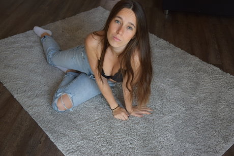 Foto desnuda filtrada de OnlyFans de Pearl