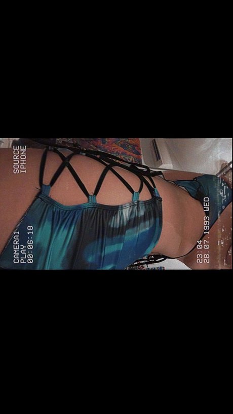 Foto desnuda filtrada de OnlyFans de Pearl
