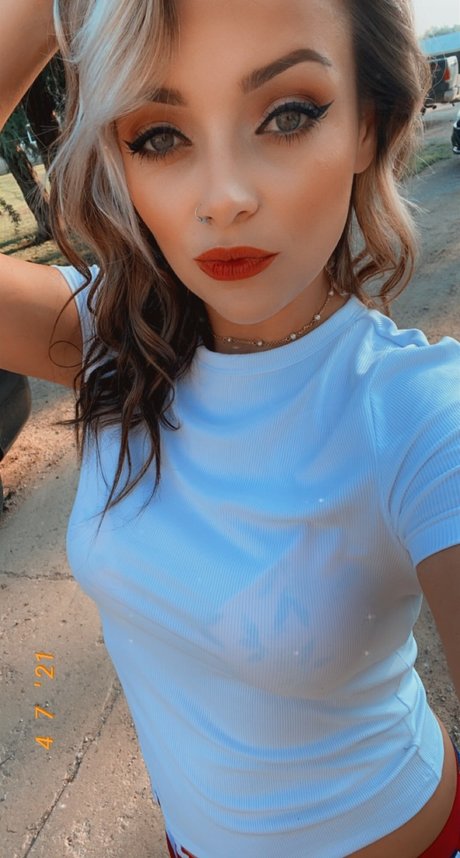 Foto desnuda filtrada de OnlyFans de Peaches