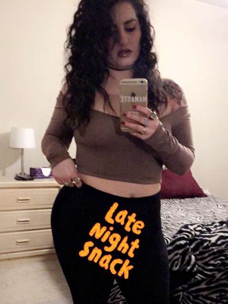 Foto desnuda filtrada de OnlyFans de Peach Tree Rae