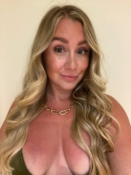 Your Favourite Pawg 