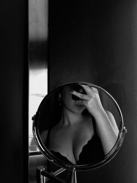 Foto desnuda filtrada de OnlyFans de Paula Samantha