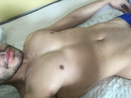 Foto desnuda filtrada de OnlyFans de Paulo