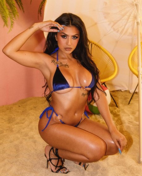 Foto desnuda filtrada de OnlyFans de Paula Deanda