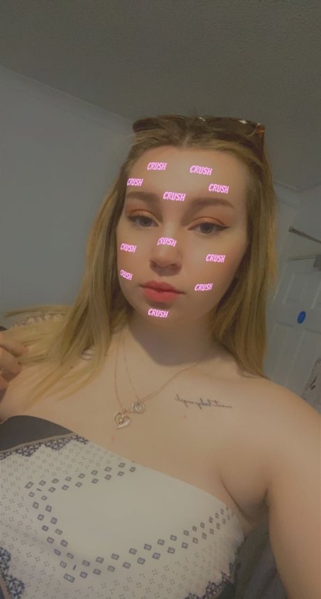 Foto desnuda filtrada de OnlyFans de A