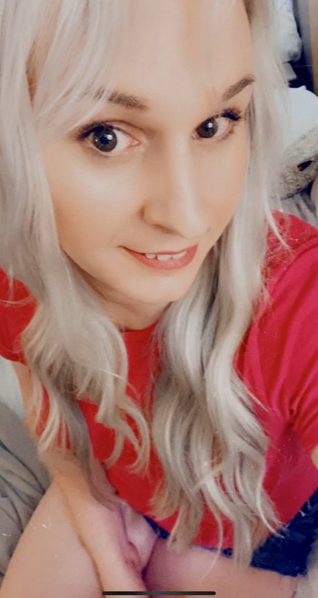 Foto desnuda filtrada de OnlyFans de Clairesquared