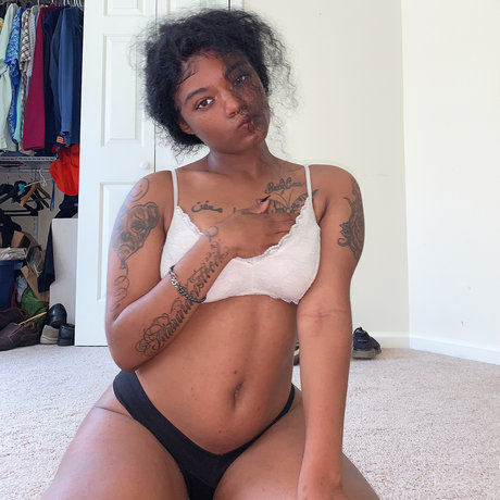 Deshi Harper