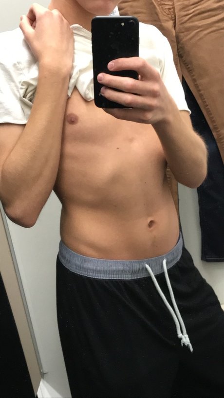 Foto desnuda filtrada de OnlyFans de Cinnamontwink