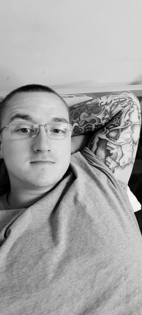 Foto desnuda filtrada de OnlyFans de Stephen Lawson