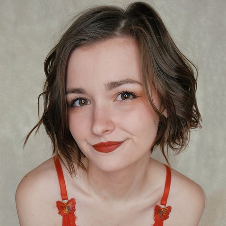 Dahlia Quinn Free