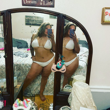 Foto desnuda filtrada de OnlyFans de Pink Sex Kitten 