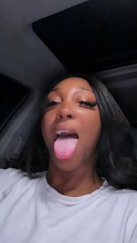 Foto desnuda filtrada de OnlyFans de Kimik