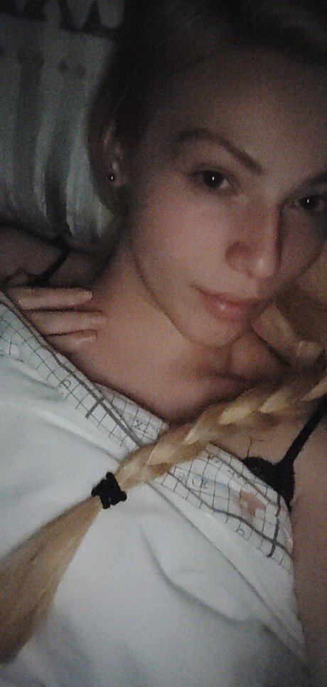 Foto desnuda filtrada de OnlyFans de Alya L