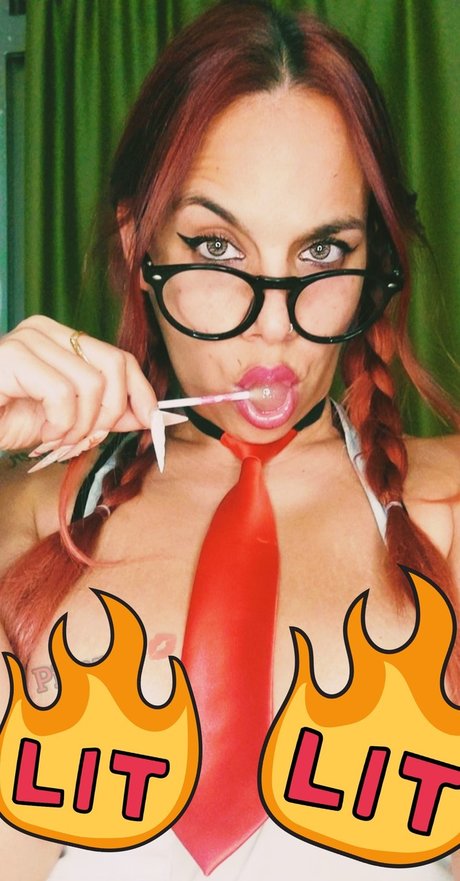 Foto desnuda filtrada de OnlyFans de Pikaraxvip