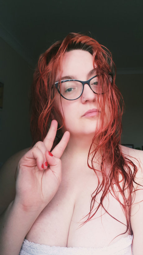 Foto desnuda filtrada de OnlyFans de Phoenix
