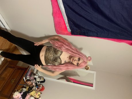 Foto desnuda filtrada de OnlyFans de Emo Kitten