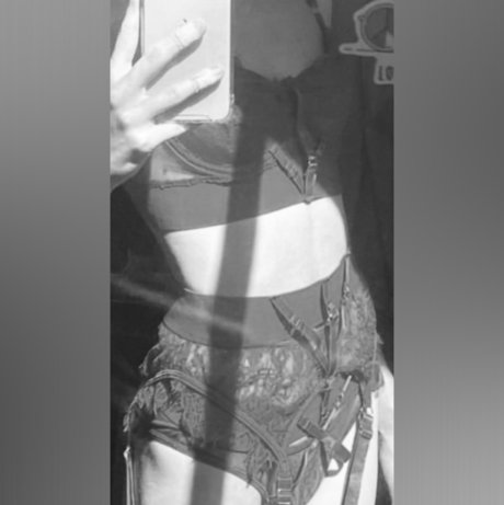 Petite Brat 