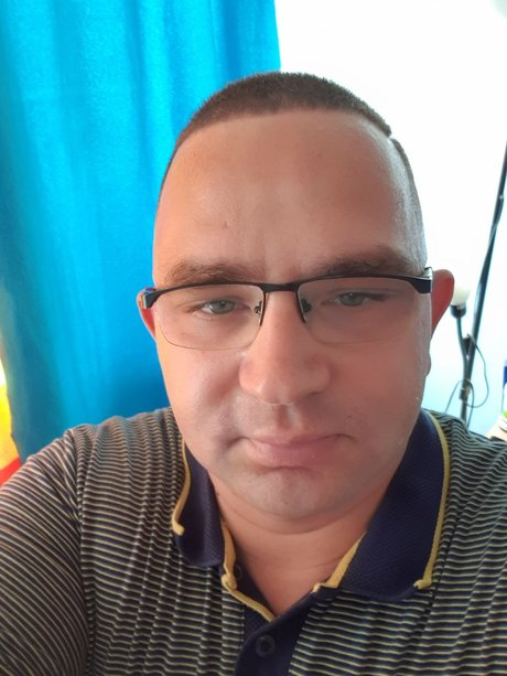 Foto desnuda filtrada de OnlyFans de Petike1984