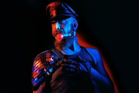 Foto desnuda filtrada de OnlyFans de Petertheleatherman