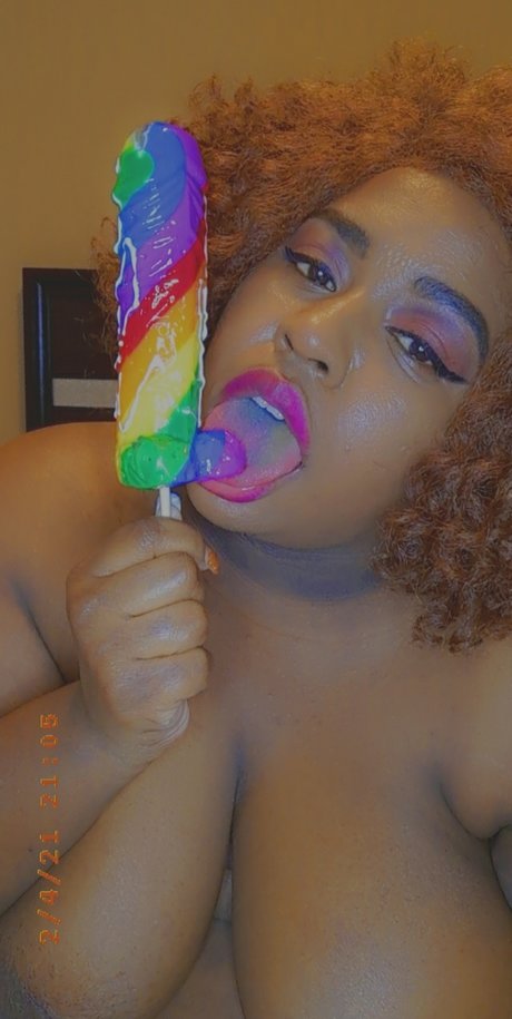 Foto desnuda filtrada de OnlyFans de Plusfun No Ppvs
