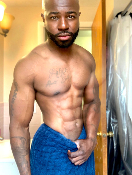 Foto desnuda filtrada de OnlyFans de Pleasure