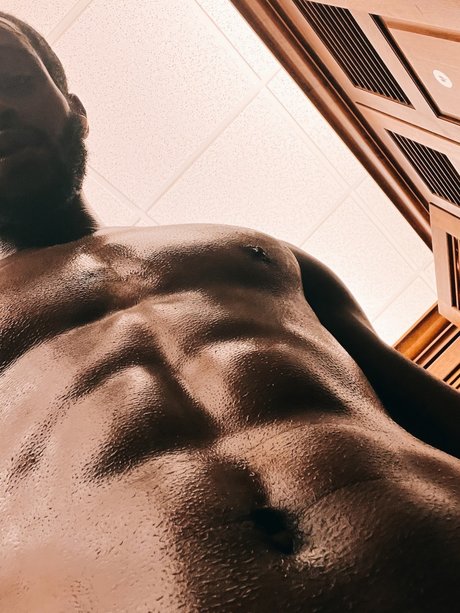Foto desnuda filtrada de OnlyFans de Playboy