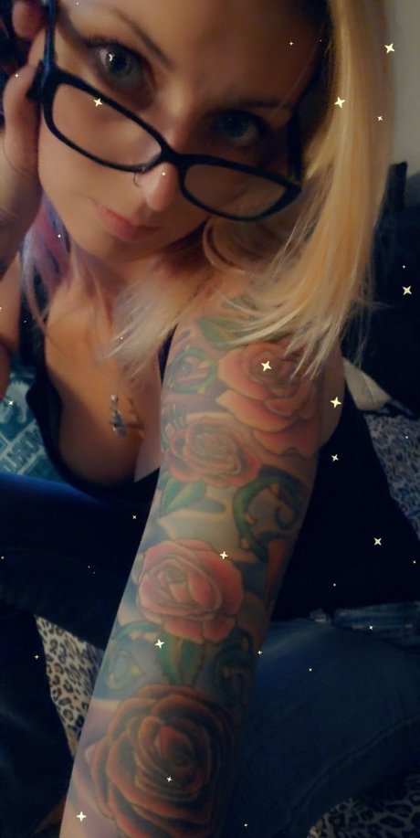 Foto desnuda filtrada de OnlyFans de Anne Raven