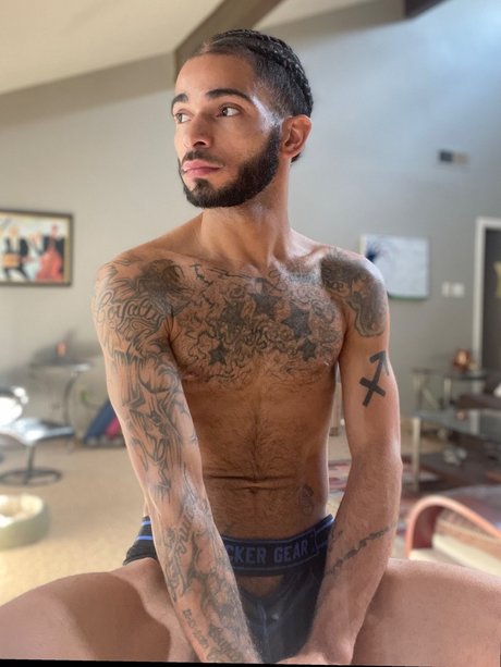 Foto desnuda filtrada de OnlyFans de Pjay Dineroo