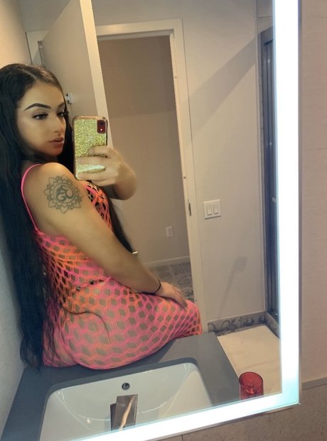 Foto desnuda filtrada de OnlyFans de Asia Alleyne