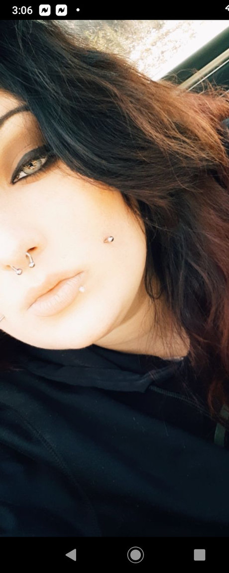 Foto desnuda filtrada de OnlyFans de Leigh